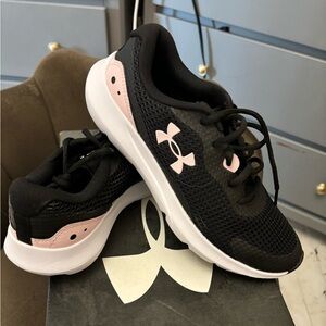 Under armour tennis shoes